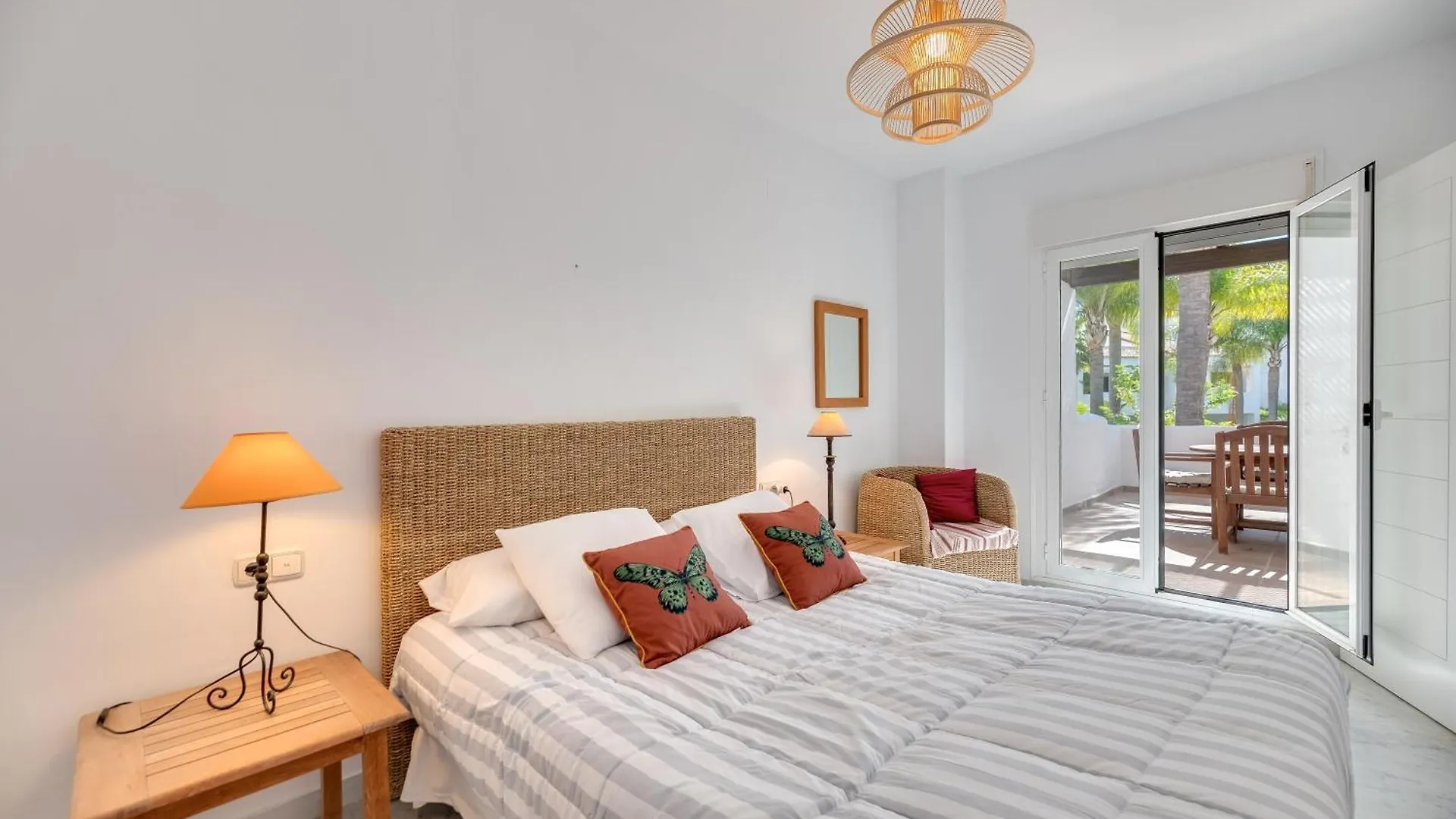 Marbella Villa Monteros 0*,