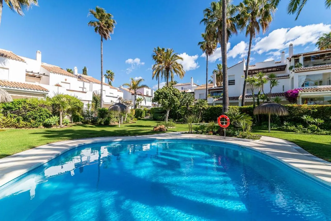 Marbella Villa Monteros בית נופש