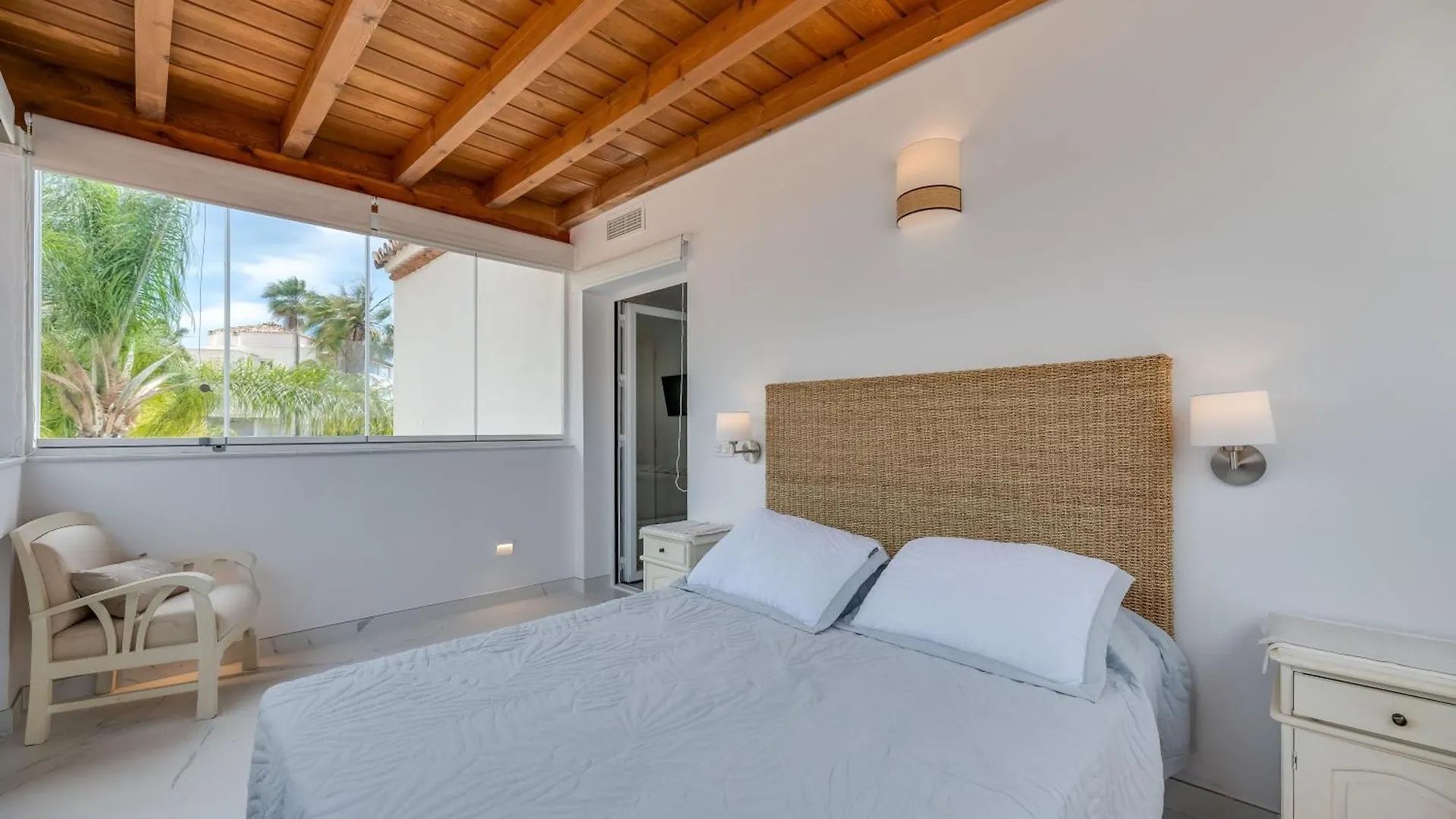 בית נופש Marbella Villa Monteros